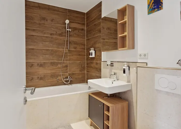 Schoenes * Βούρπεταλ